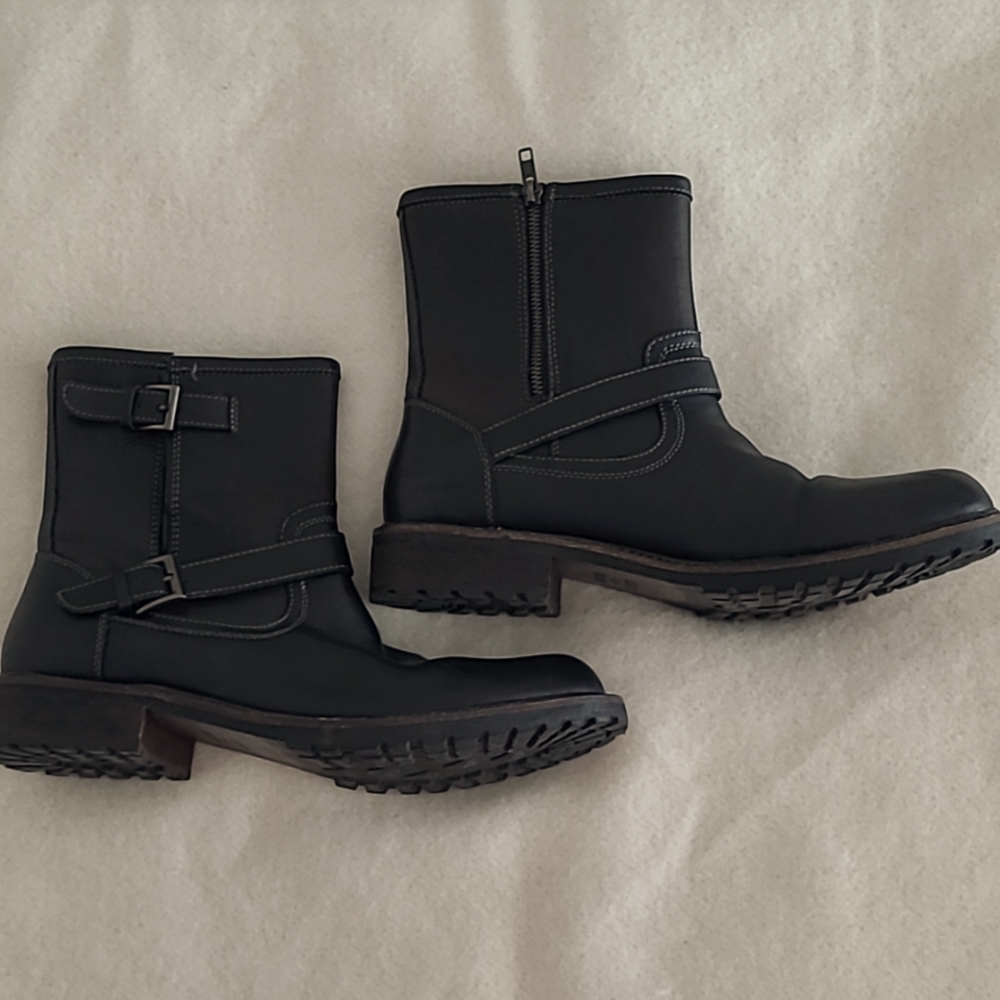 Lucky brand boots dark brown  size 10.5 men